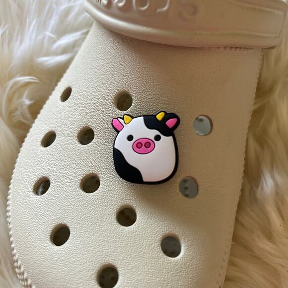 Croc Jibbitz | Squishmallows Conner the Cow Black and White Charm | Cute Gift - Picture 1 of 4